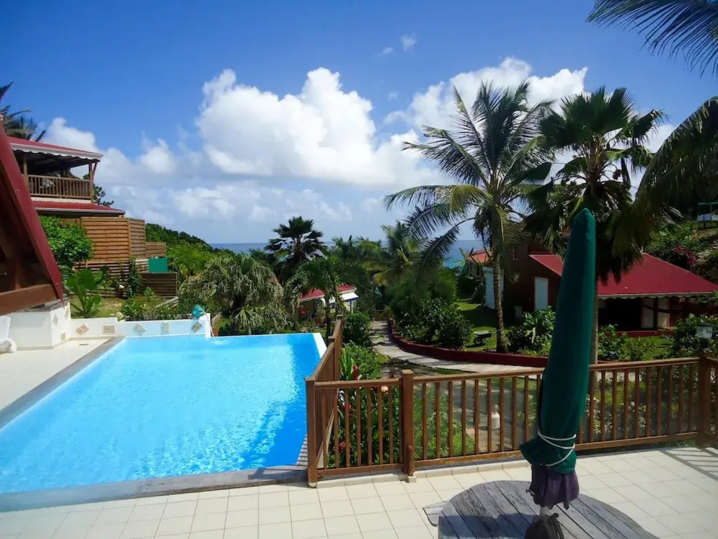 Bungalow With one Bedroom in Le Moule, With Wonderful sea View, Pool A