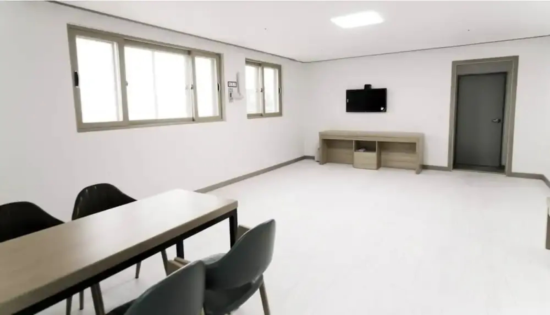 Daecheon 323 Condo