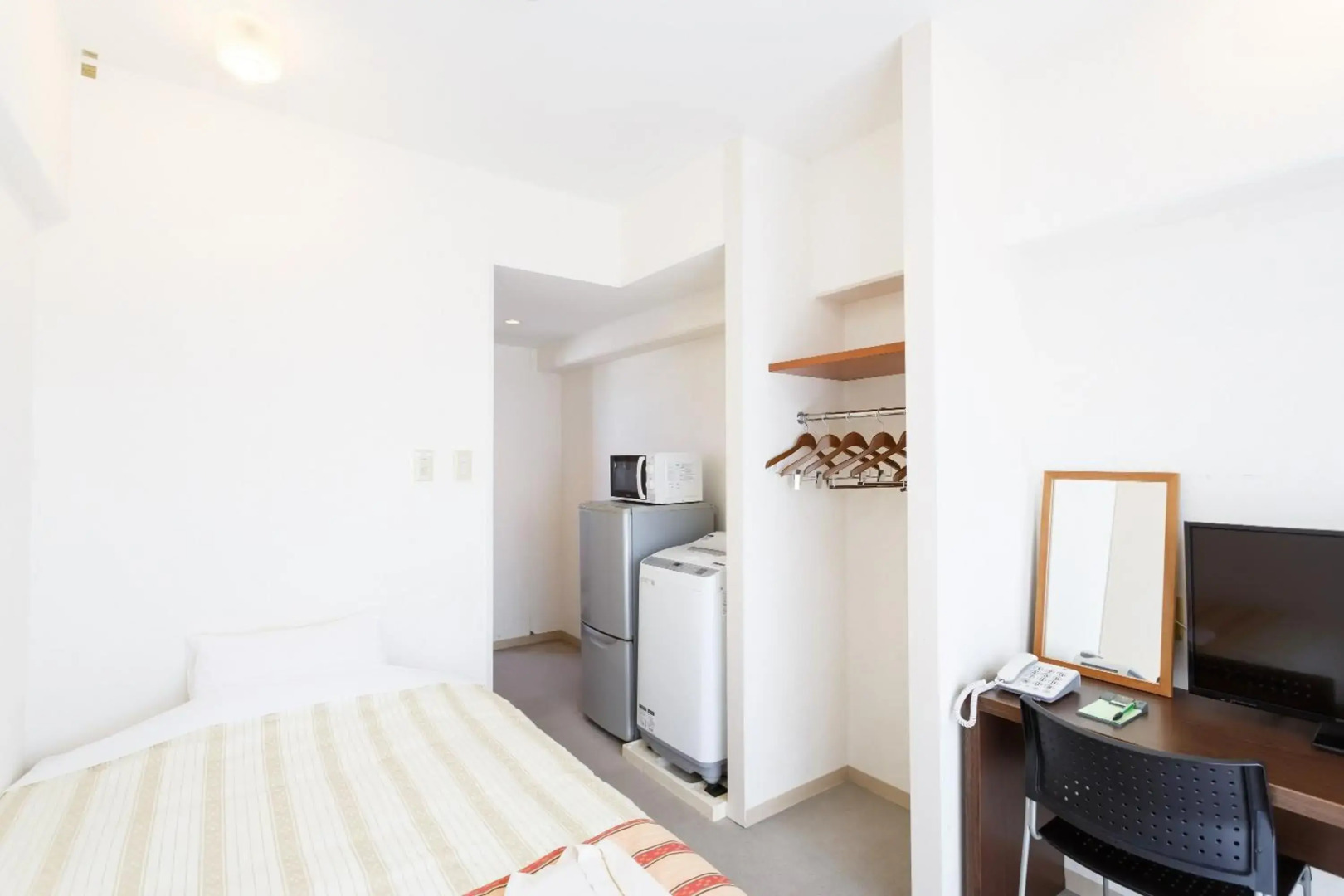 Hotel Peace Island Ishigaki in Yashima