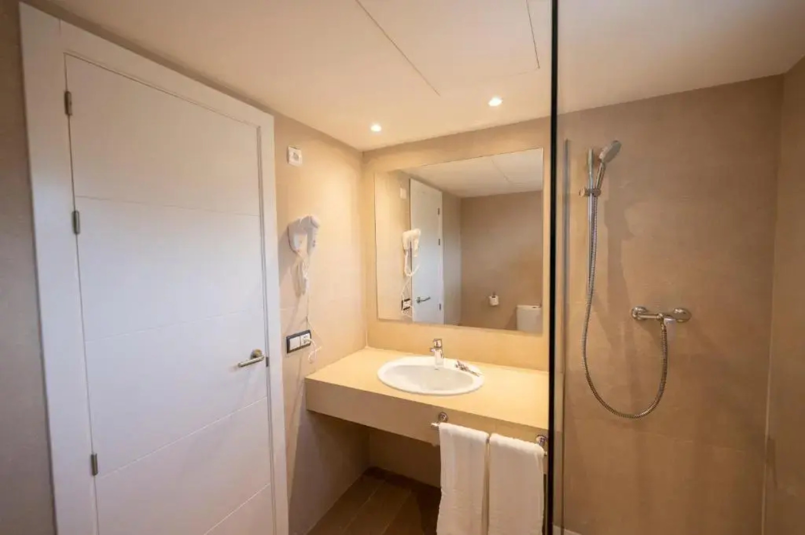 Apartamentos Blancosol