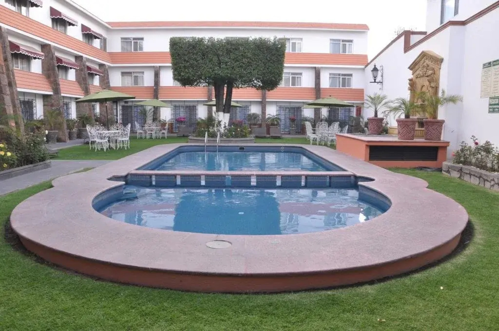 Hotel portal de reyes