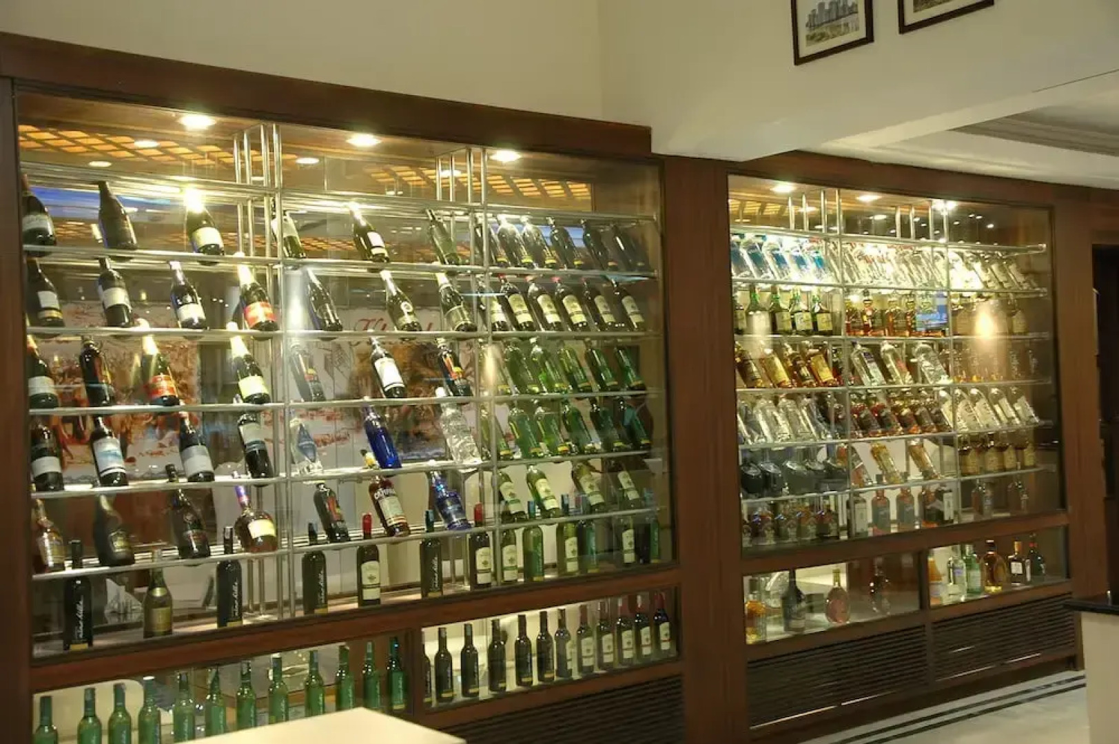 Sandesh The Prince - 4 Star Hotel