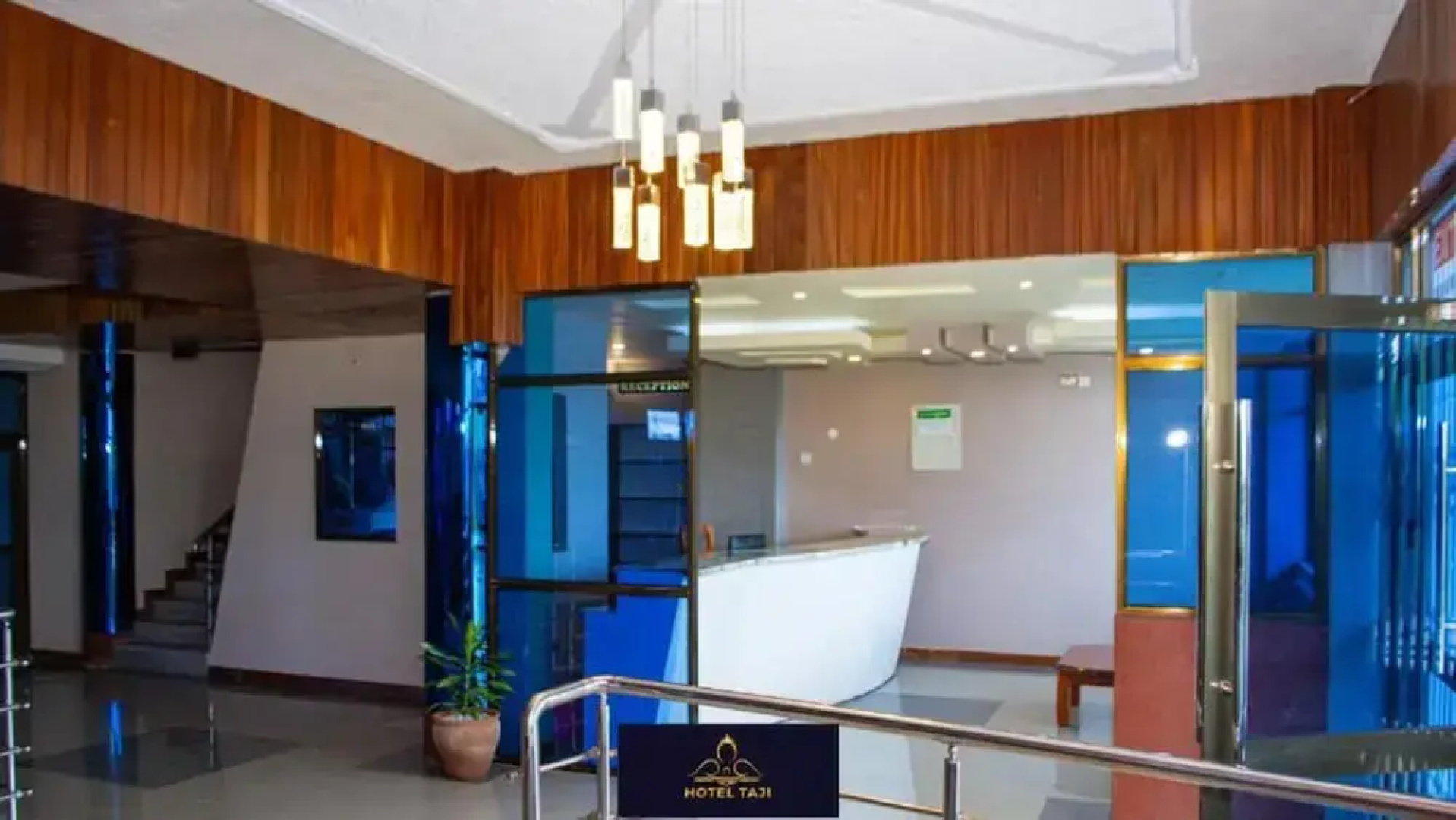 Hotel Taji