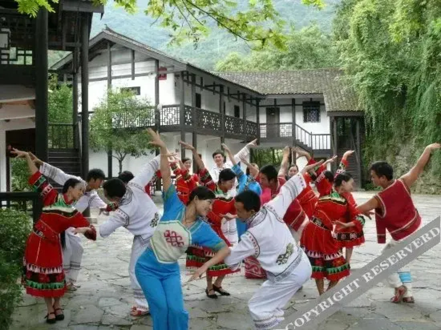 Qingjiang Tianlongwan Holiday Hotel