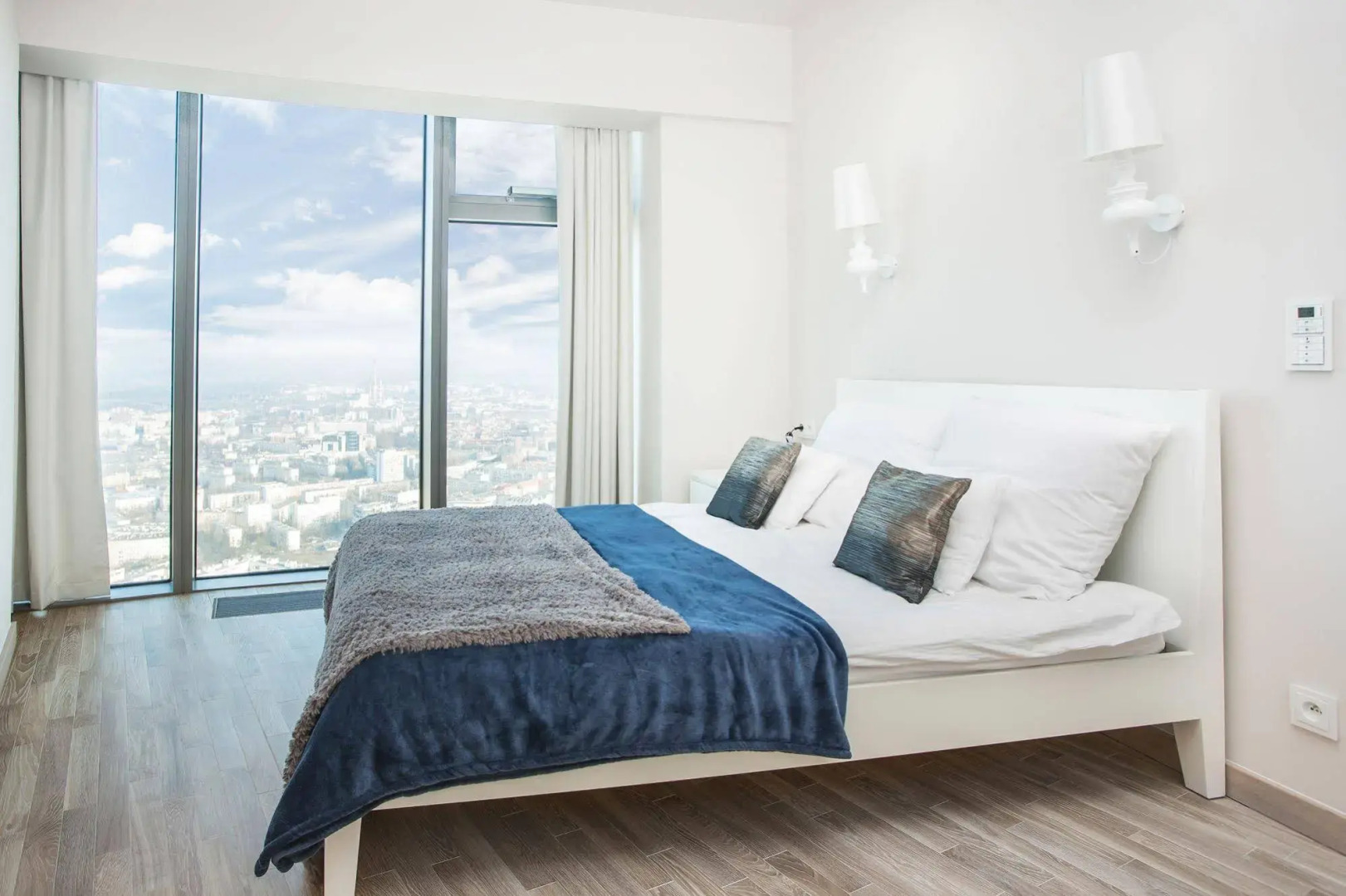 In The Sky - Sky Tower Apartments