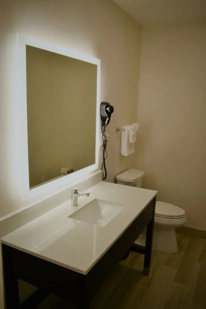 Travelodge Santa Rosa Wine Country