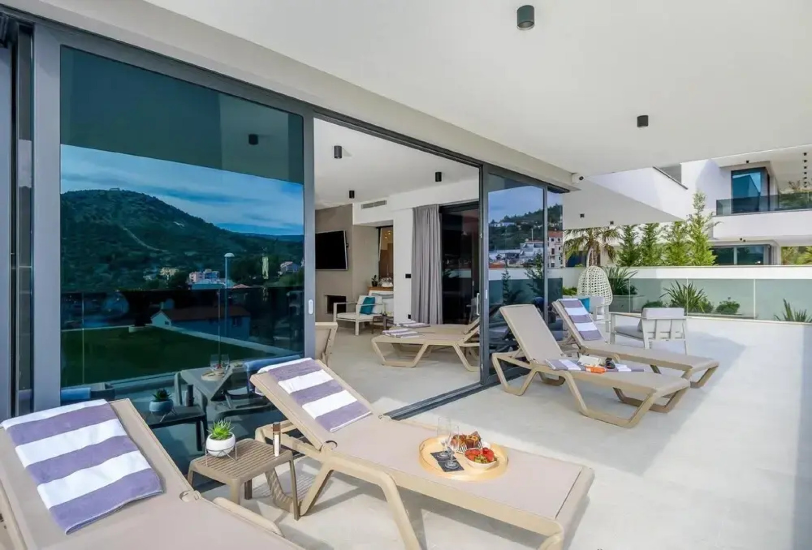 Villa Lucy Cherry CFH