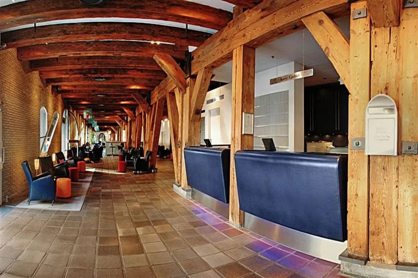 Admiral Hotel