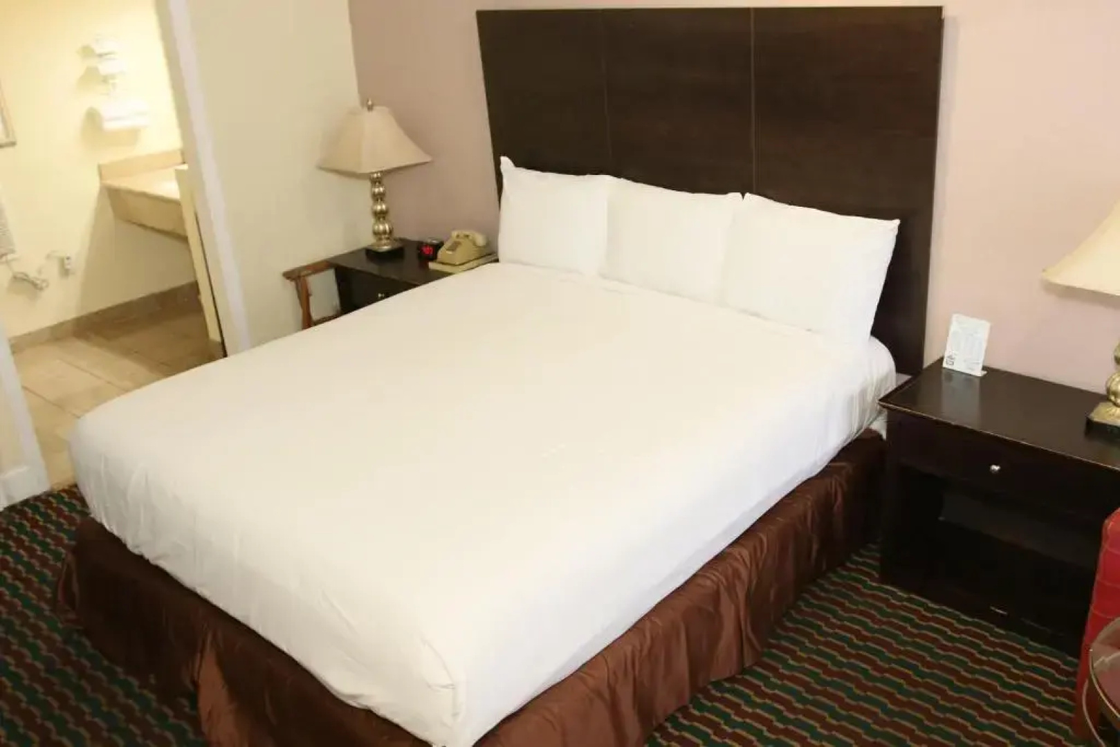 Town & Country Inn