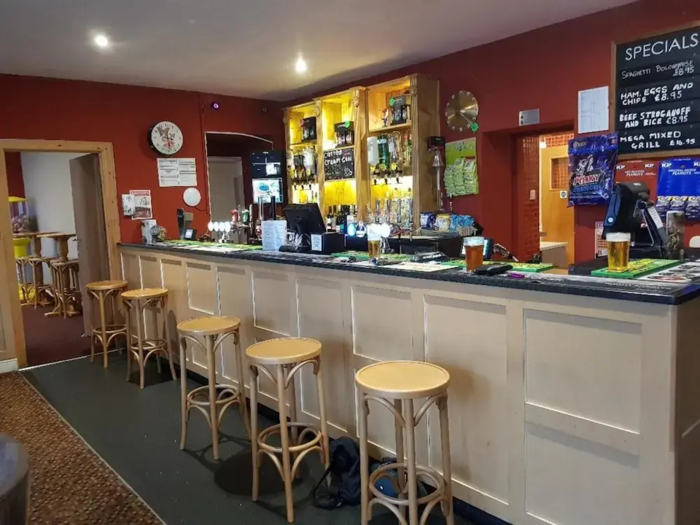 10 Valley View Lodge