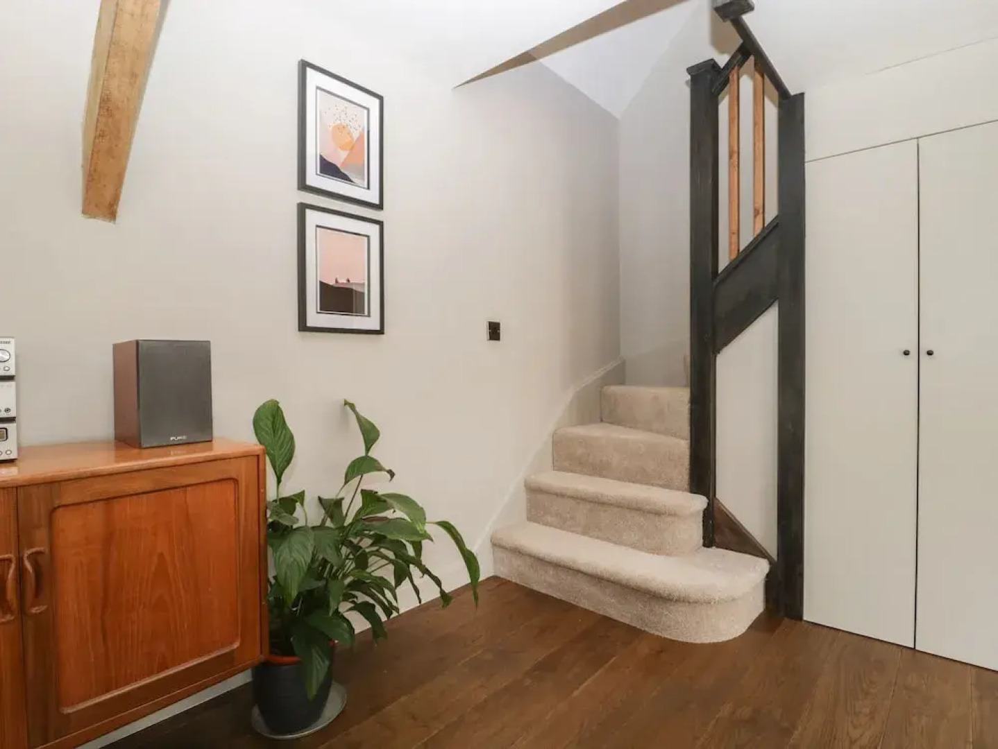 The Courtyard - Hilltop Barn