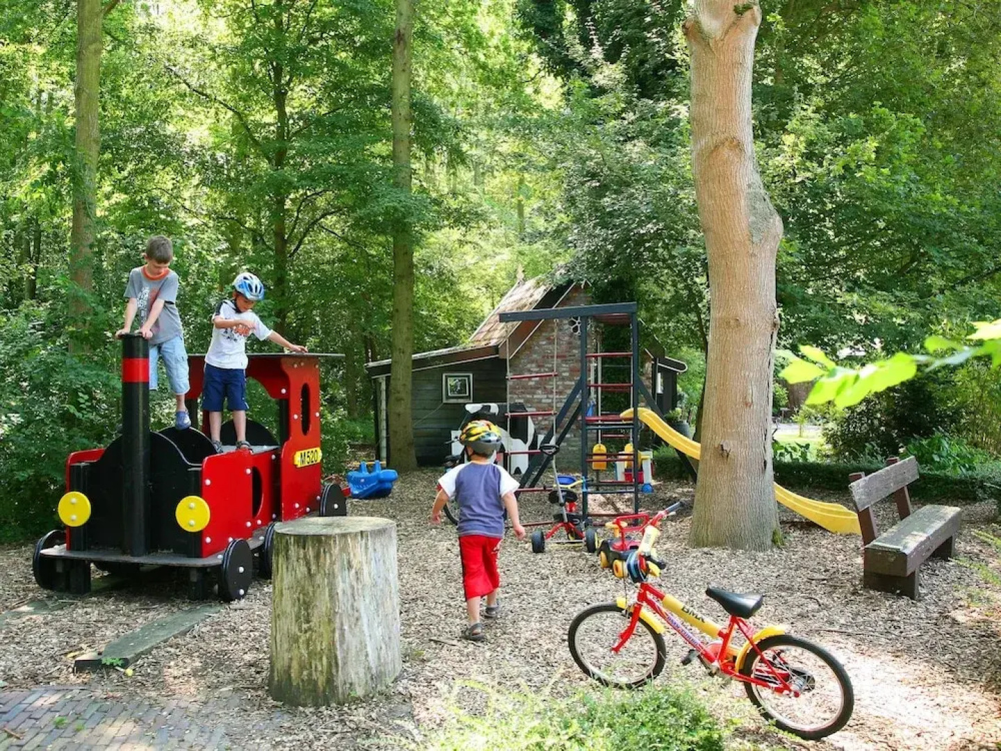 Charming Holiday Home in Veere With Garden