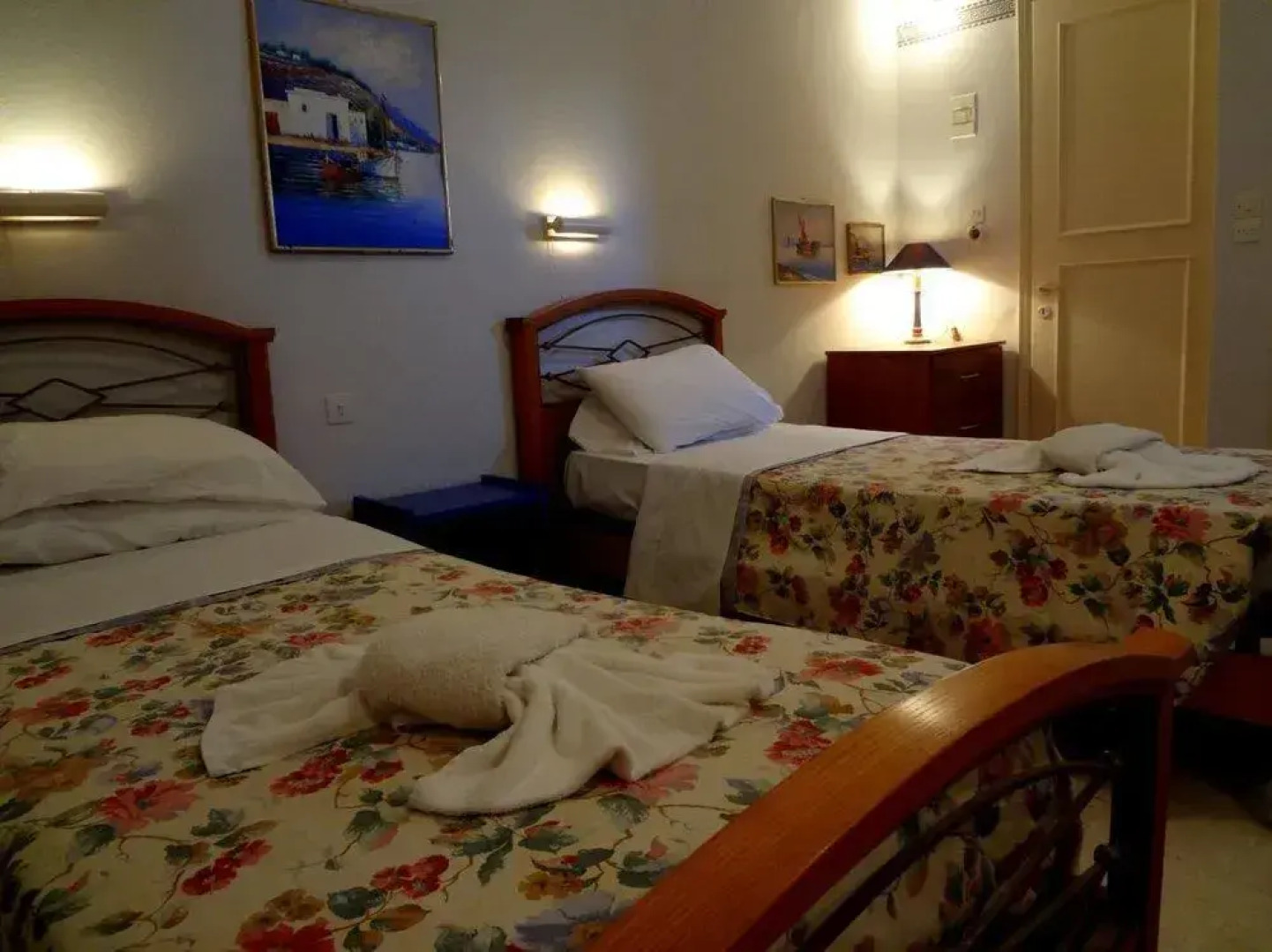 Veroniki Studios & Apartments