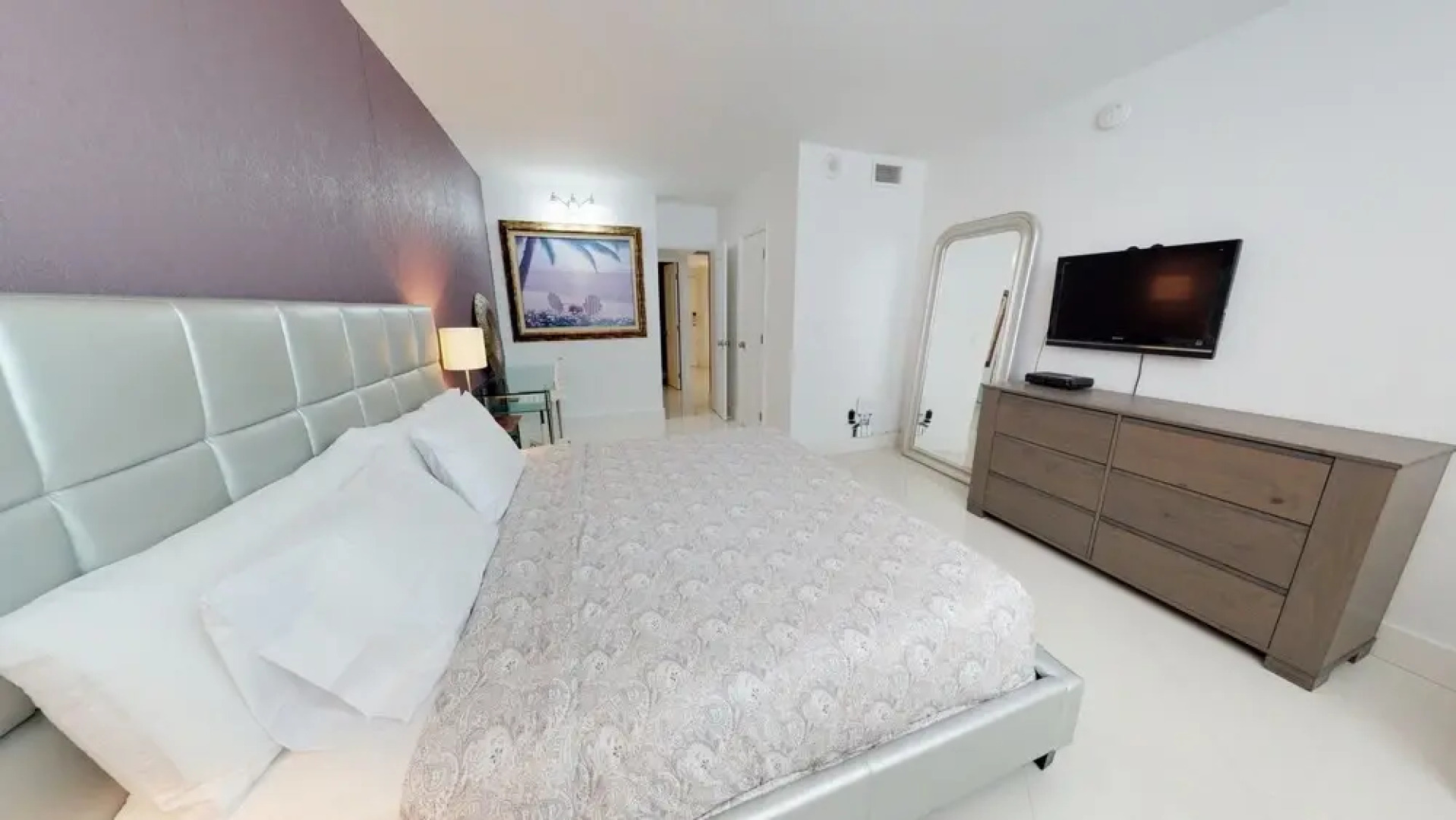 19370 Collins Ave # 1017