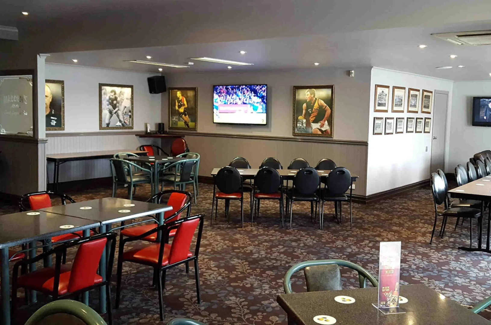 Madden's Commercial Hotel