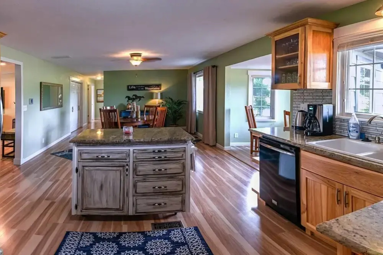 Racing Horse Ranch with Unlimited Golf