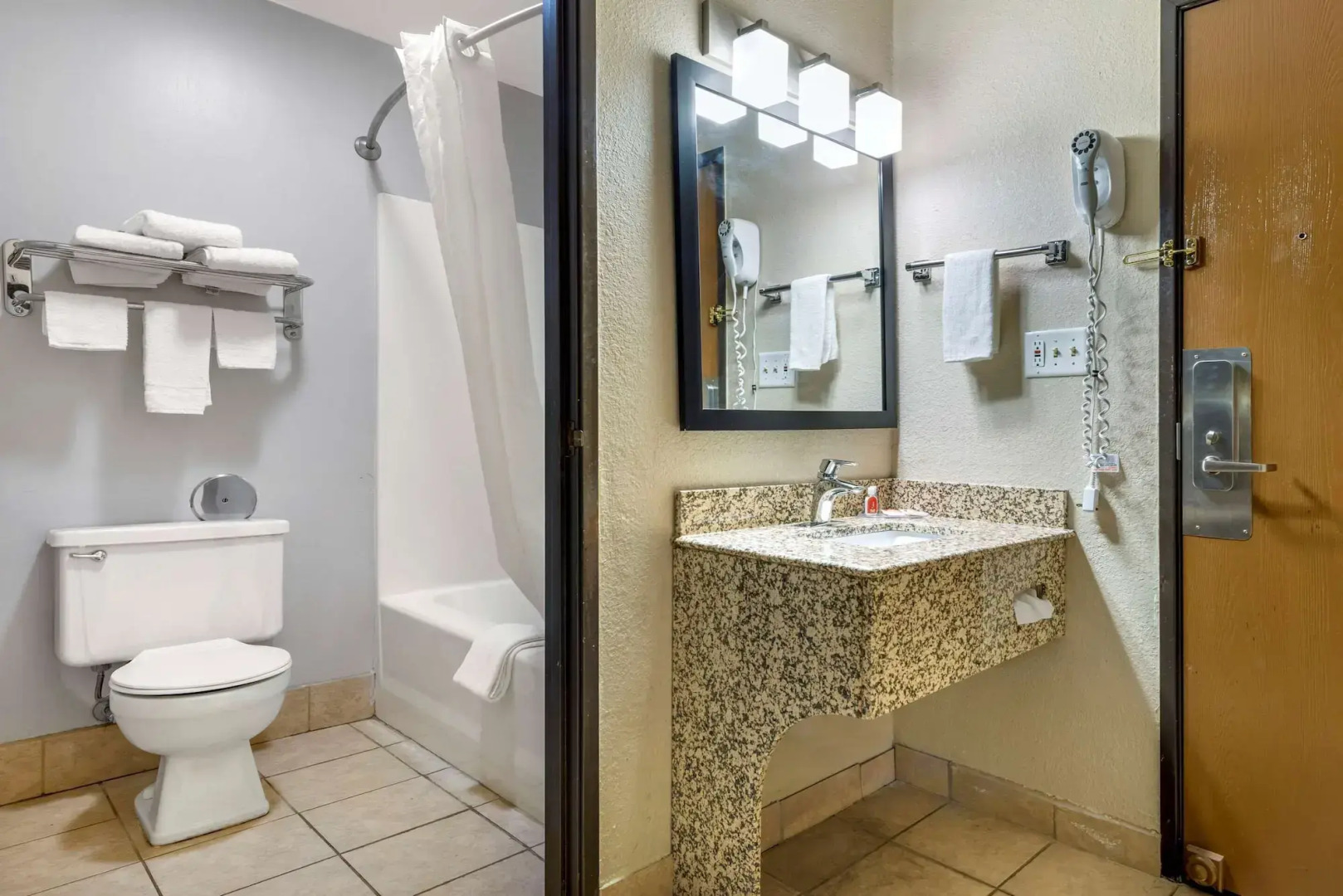 Econo Lodge La Crosse North