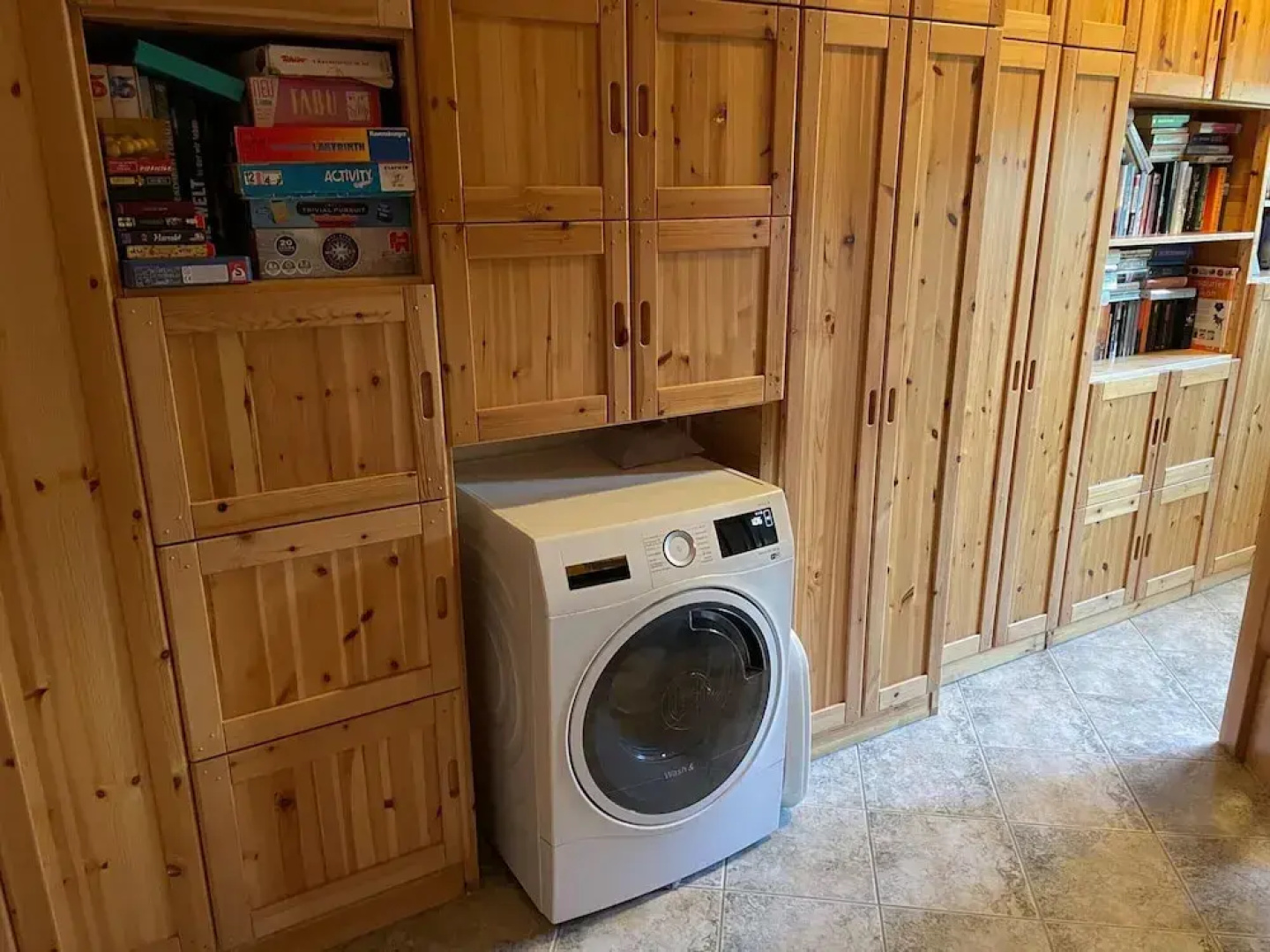 Retreat With Garden & Family Amenities