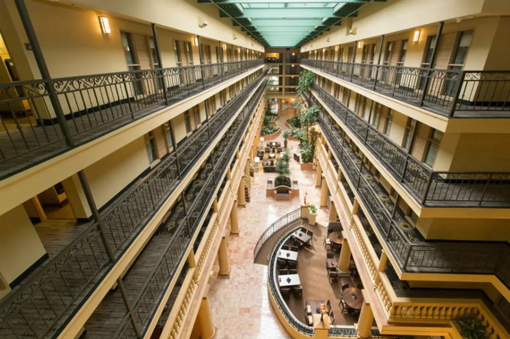 Embassy Suites by Hilton Los Angeles LAX South/El Segundo