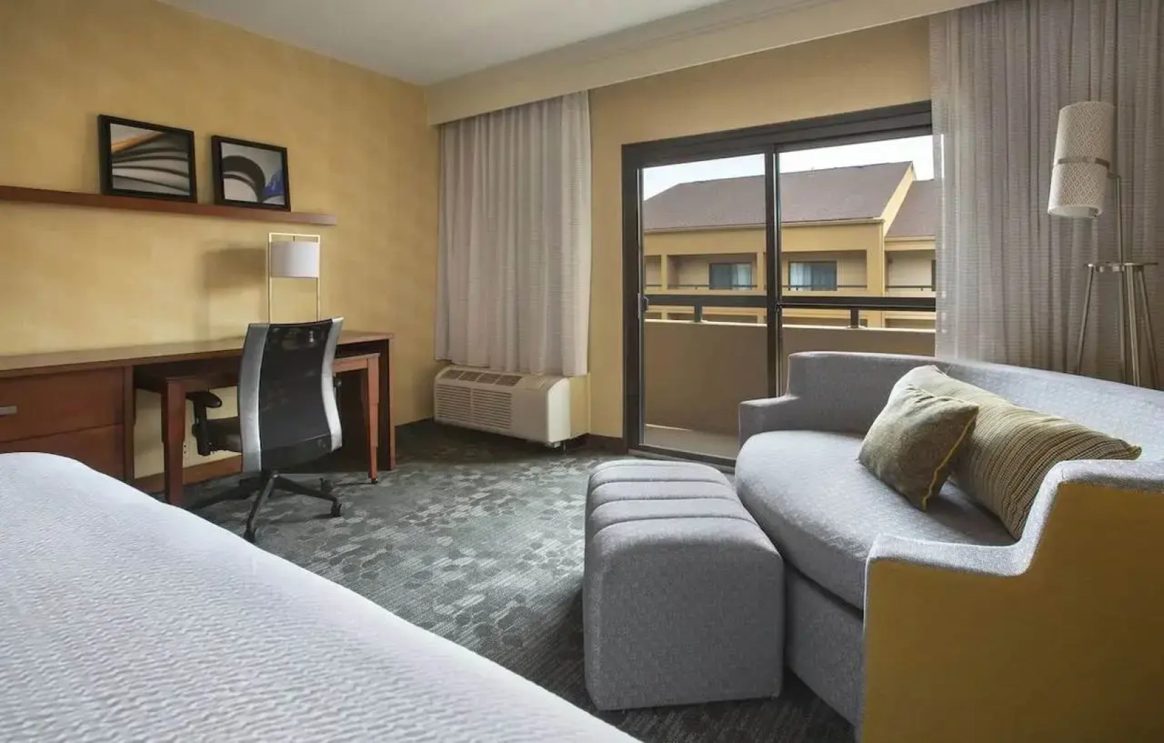 Courtyard by Marriott Boston Andover