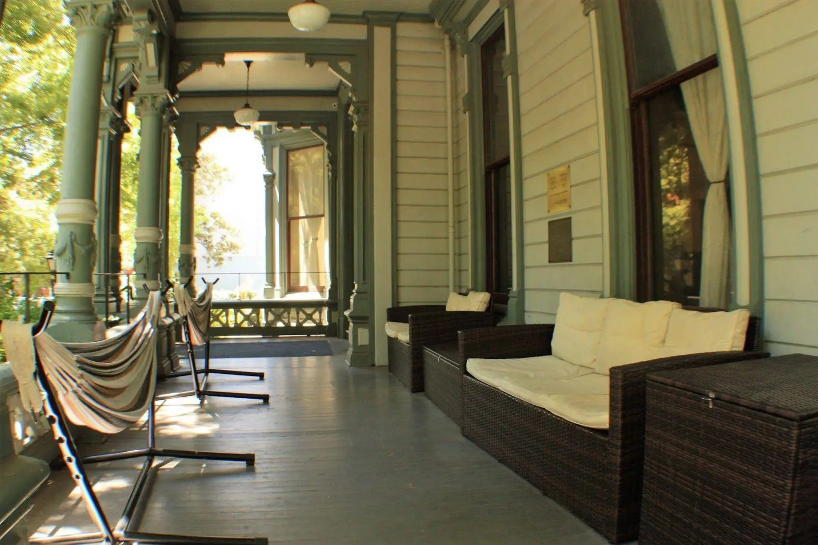HI Sacramento Hostel