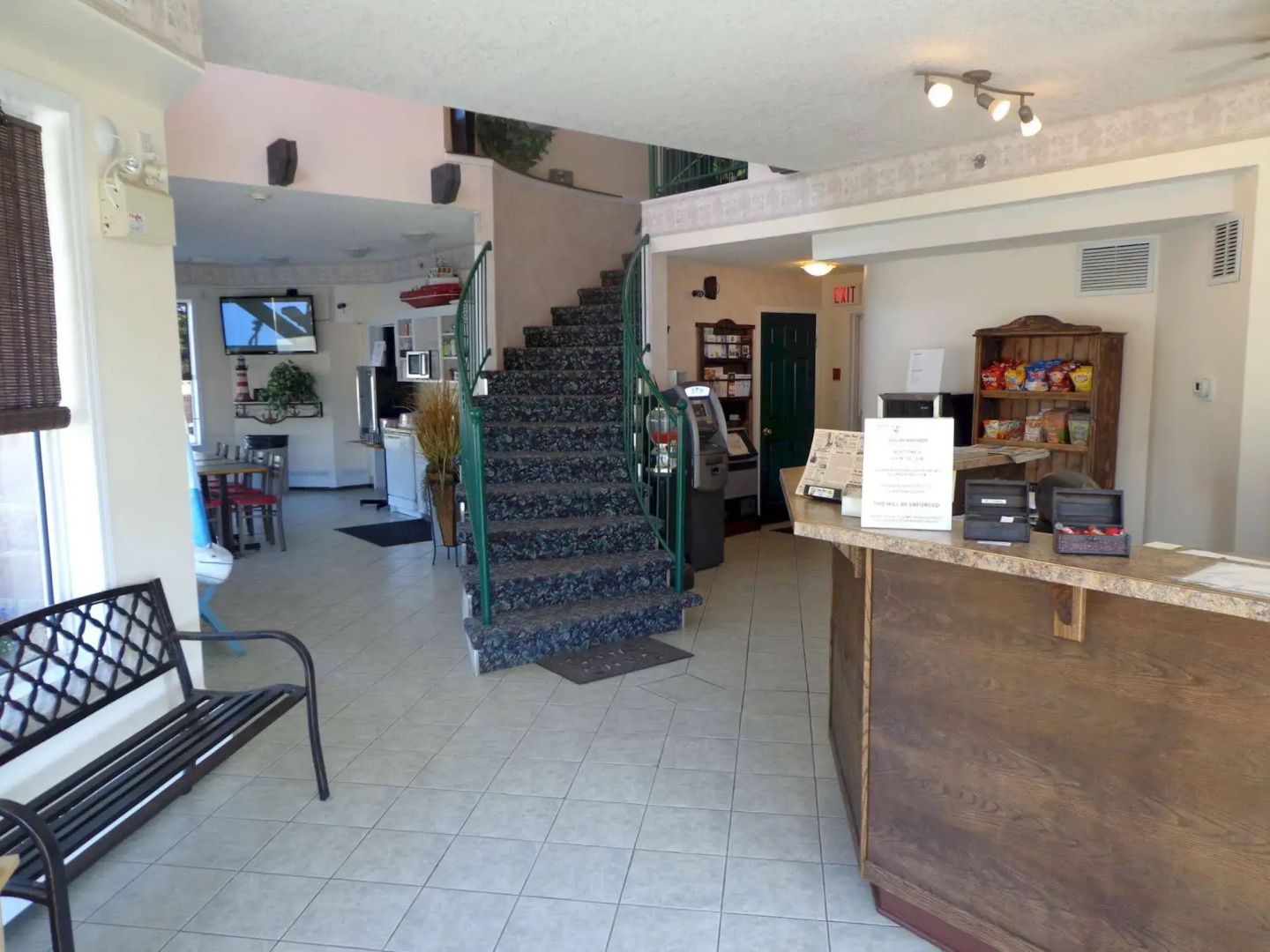 Lost Harbour Inn