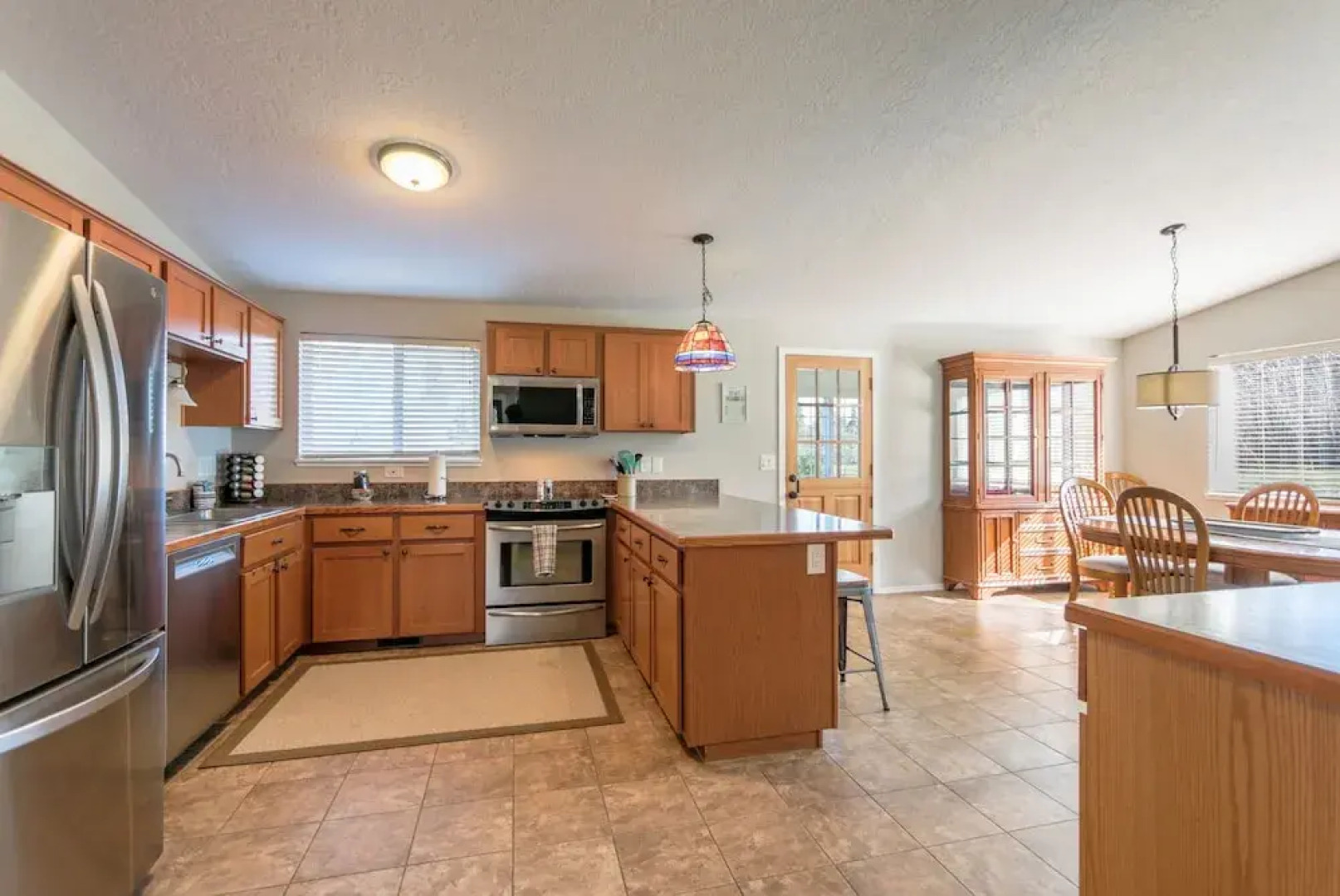 Quail On Sunset 4 Bedroom Home by RedAwning