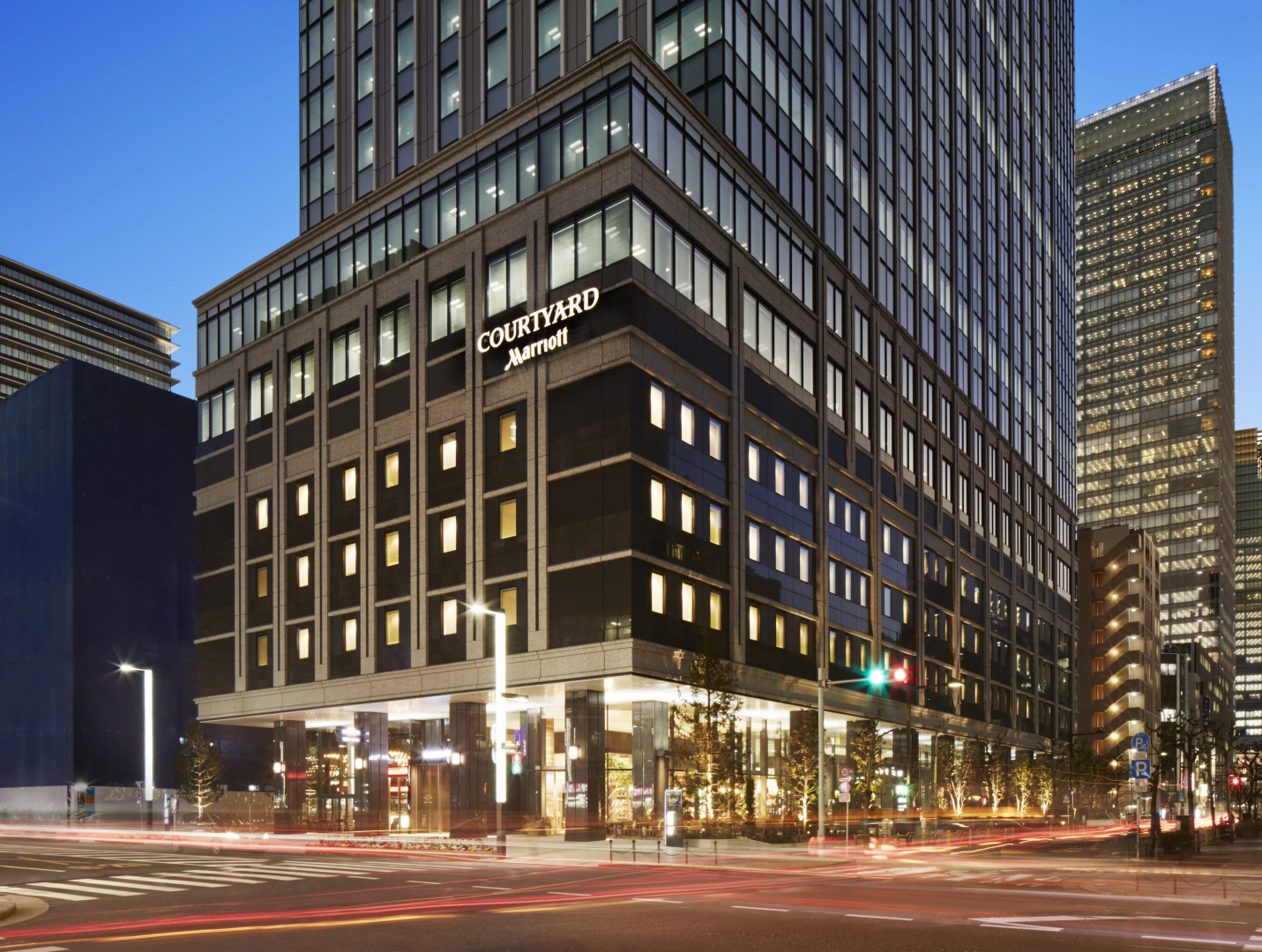 Отель Courtyard by Marriott Tokyo Station