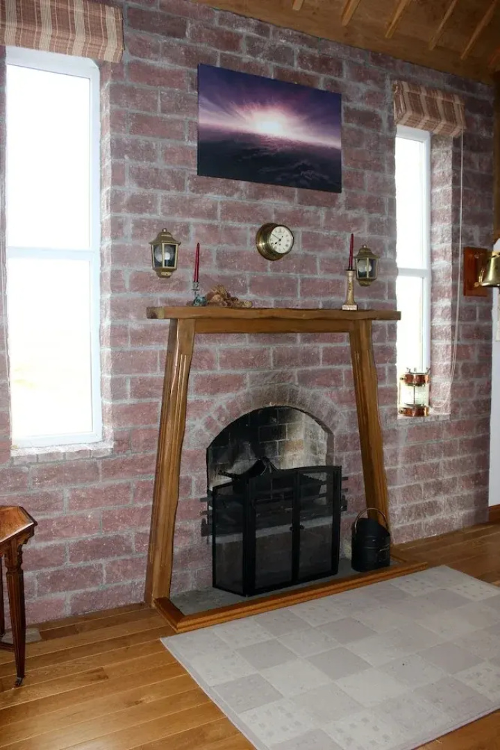 Oak Lodge
