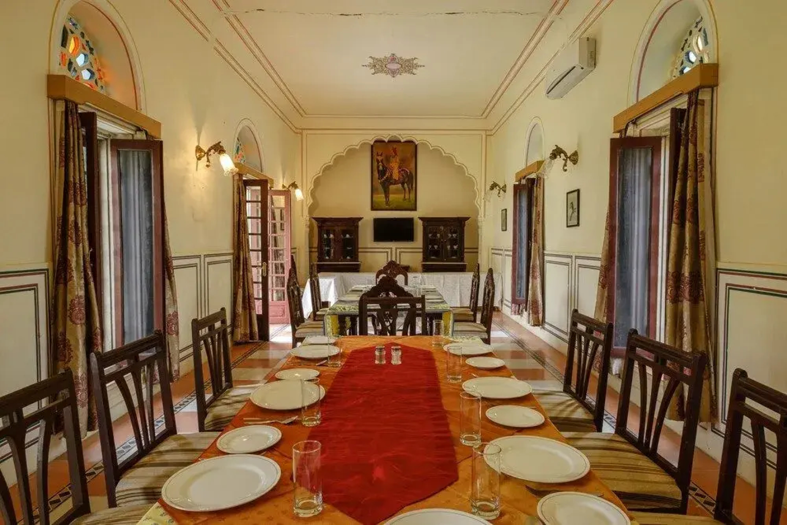 Hotel Rajmahal Palace
