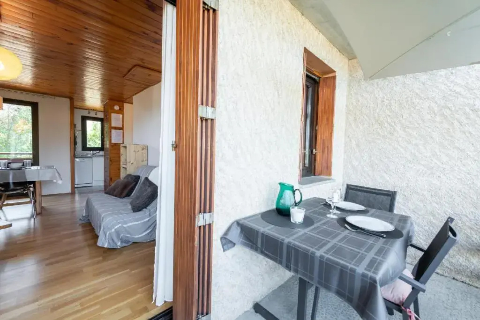 Joli T2 - Vue Sur Lac - 5 Min du Plan D'eau D'embrun