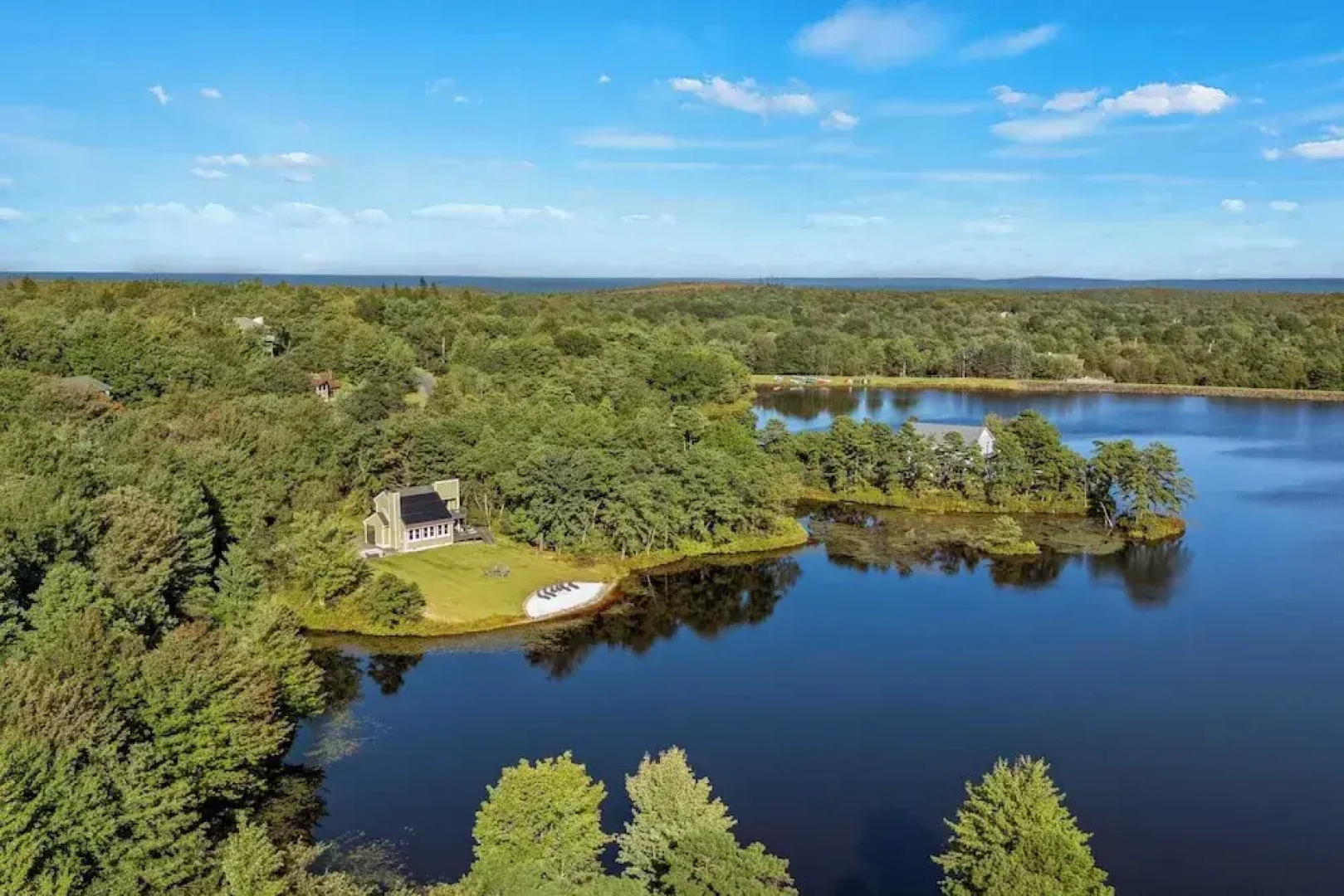 Strawberry Shores by Avantstay Lakefront Private Beach