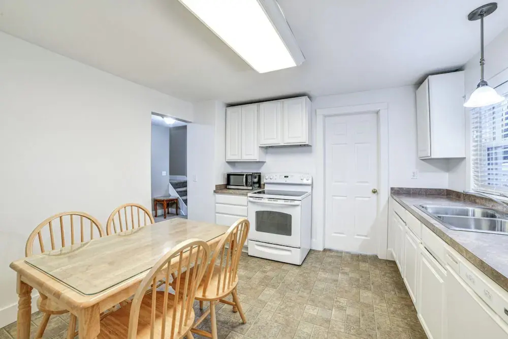 Near Hiking & Skiing: Cozy Home in Cortland!