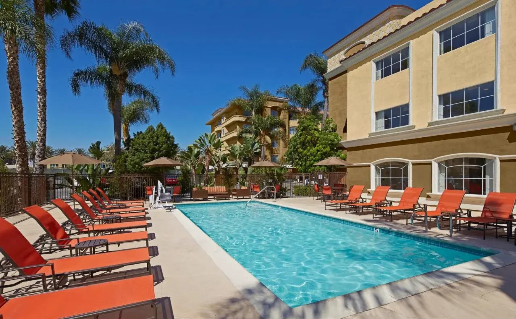 Anaheim Portofino Inn and Suites