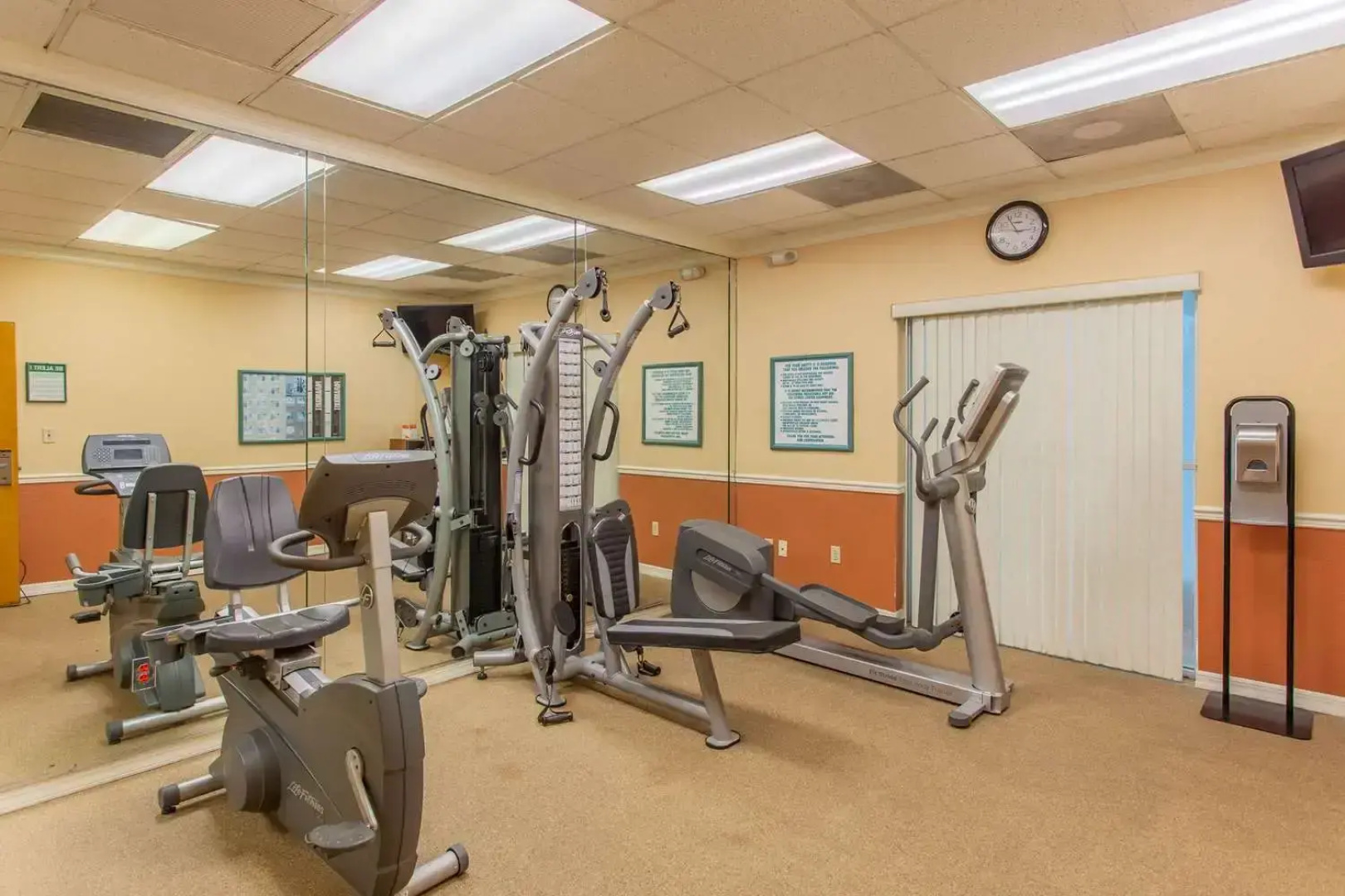 Beachside Hotel & Suites Cocoa Beach - Port Canaveral