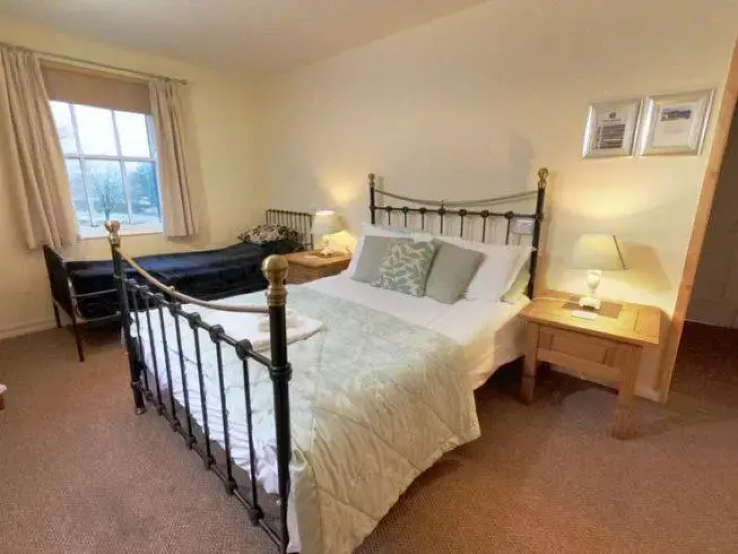 Strands Hotel/Inn & Micro Brewery