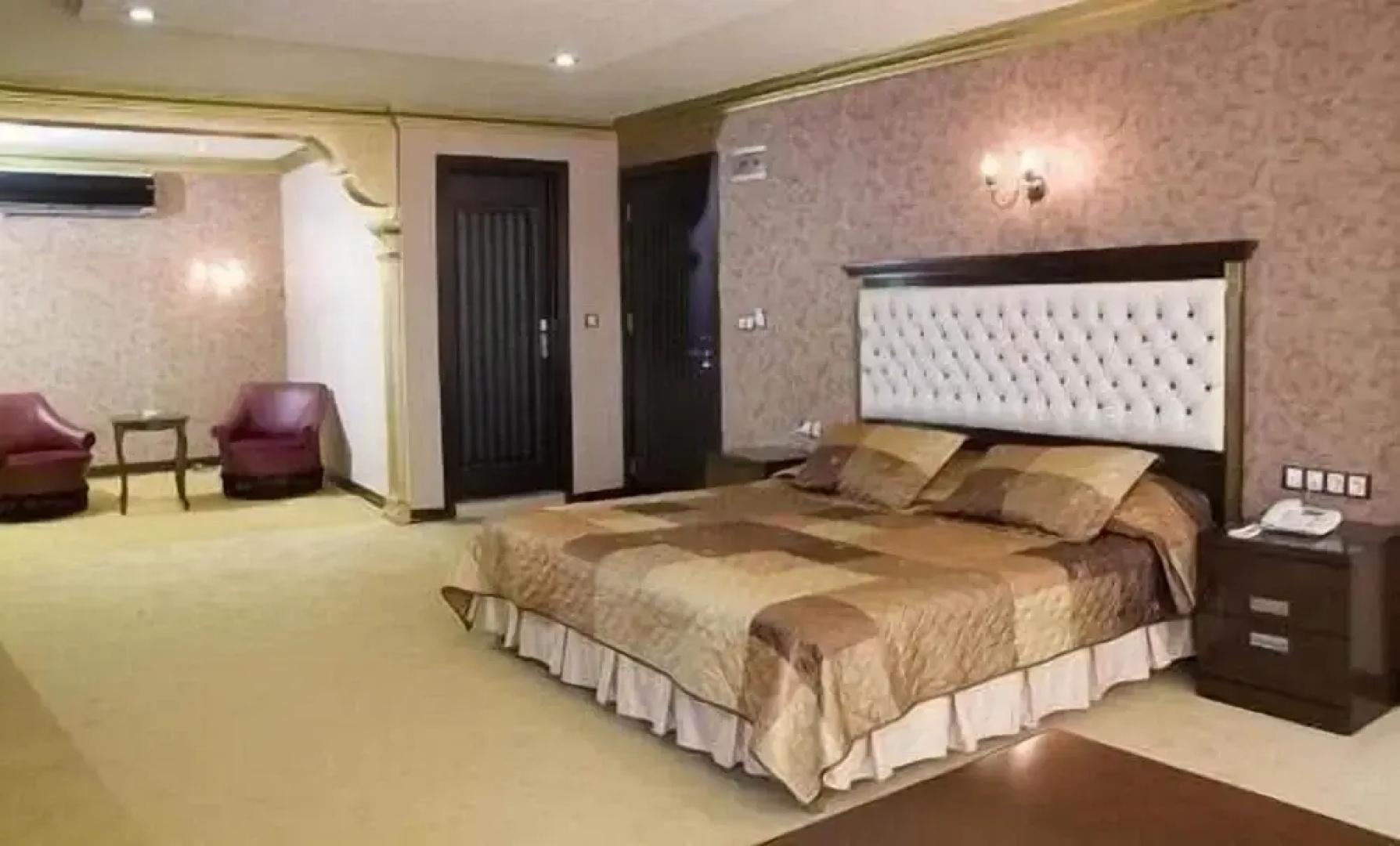 Airport Hotel