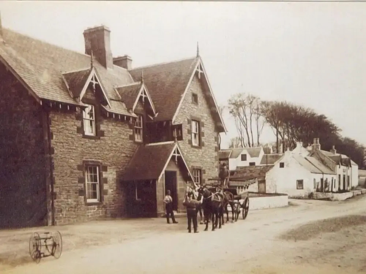 The Hopetoun Arms Hotel