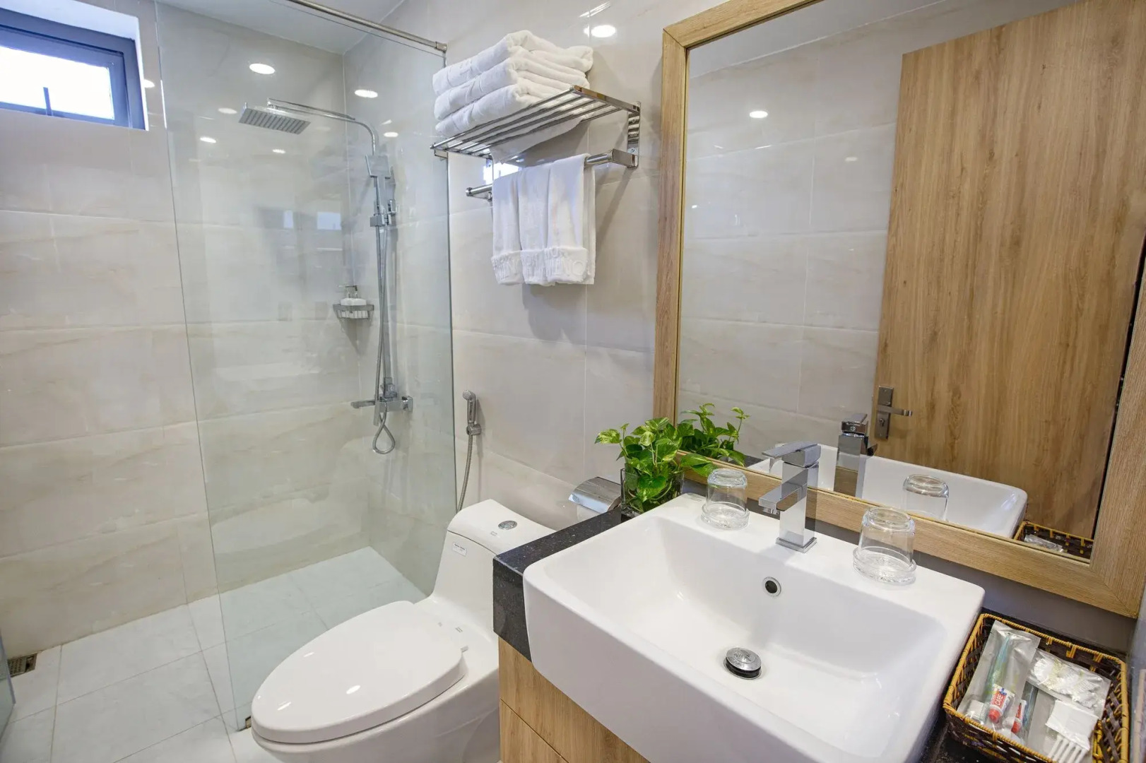 Continent Hotel Da Nang