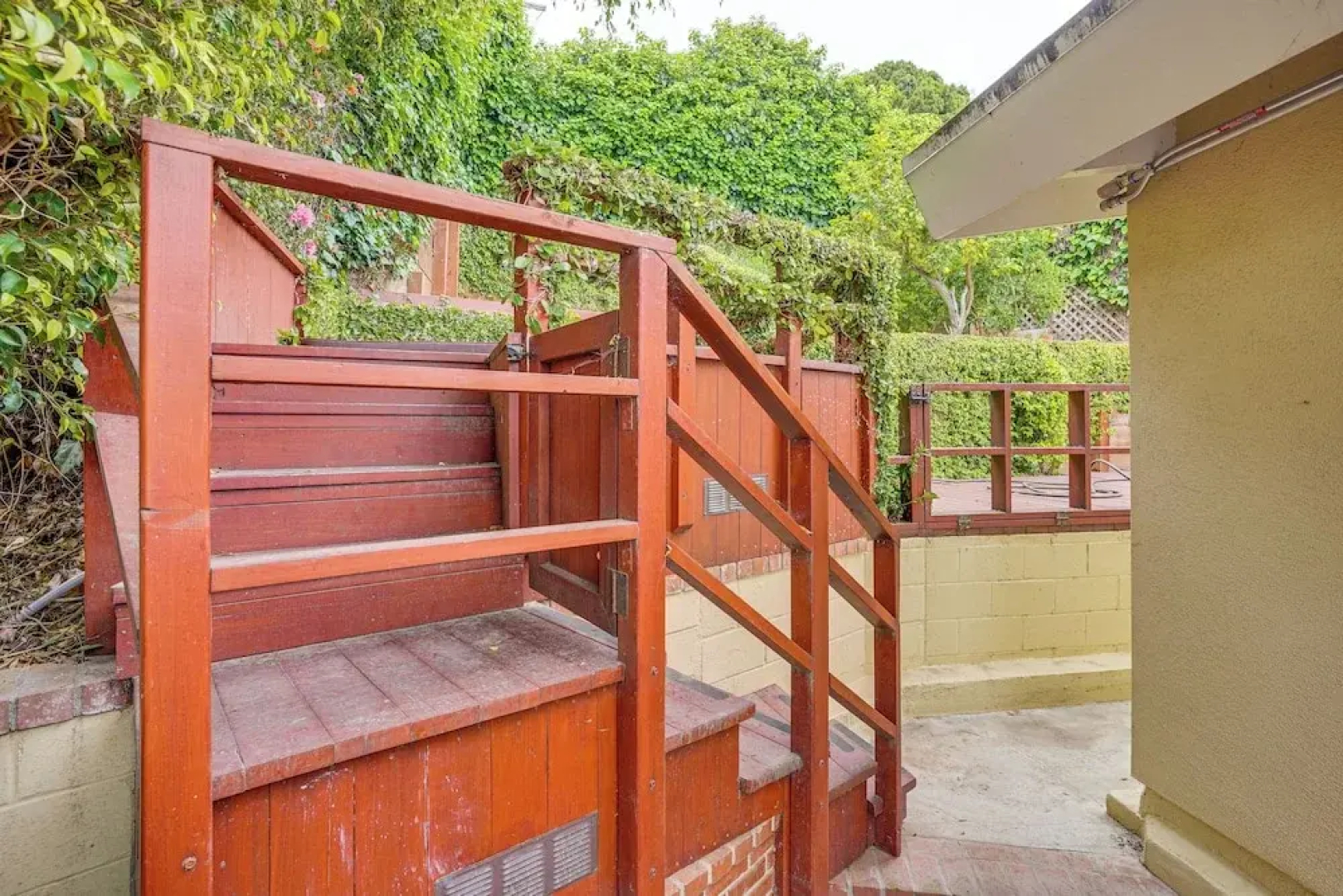 Walk to Private Beach: Rancho Palos Verdes Escape!