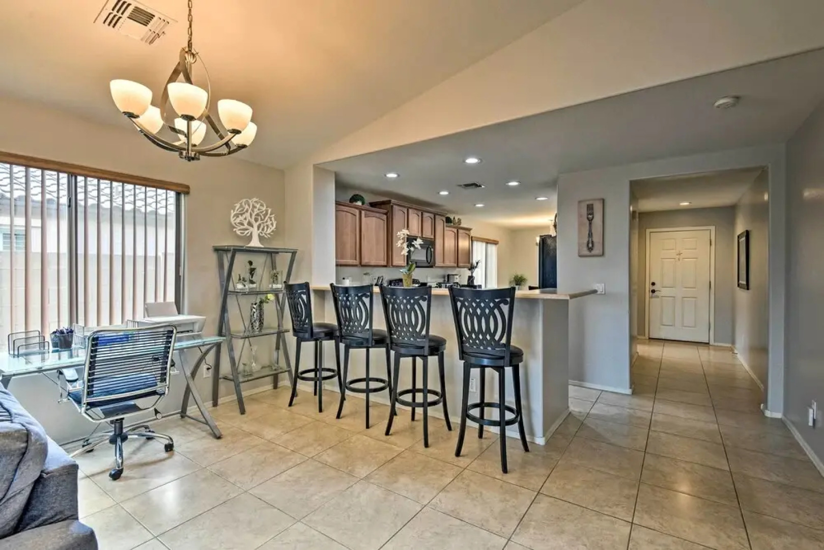 West Phoenix Home: Hike, Dine & Golf Nearby!