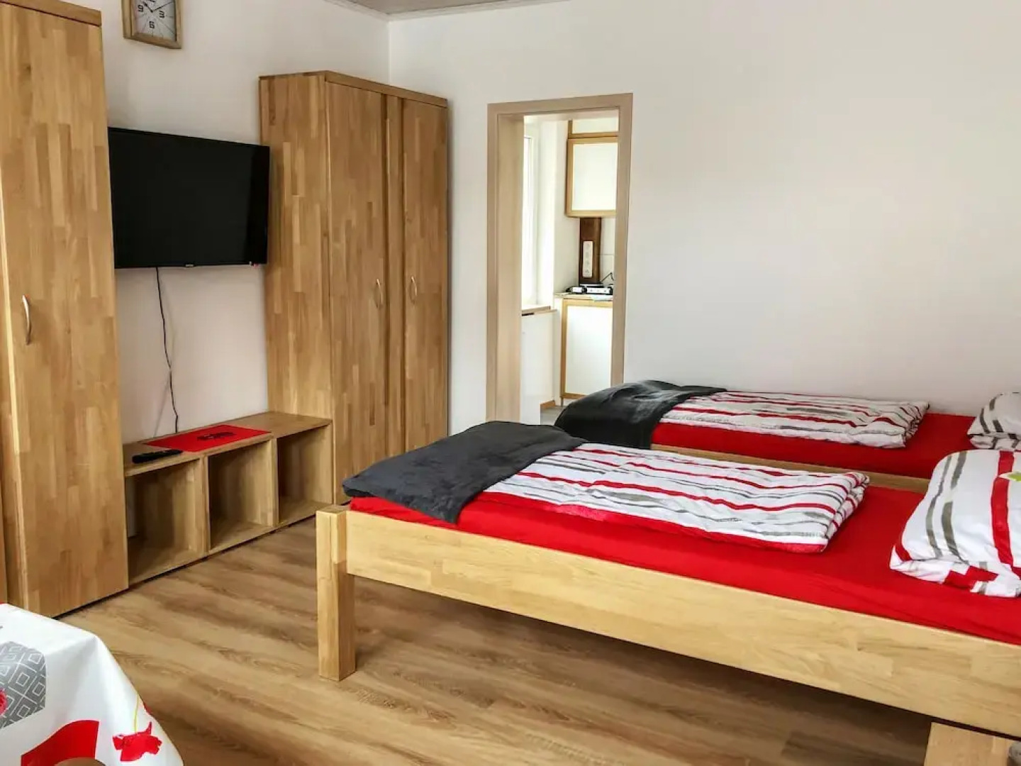 Schlafen wie Zuhause Avianaart Monteur und Ferienwohnung