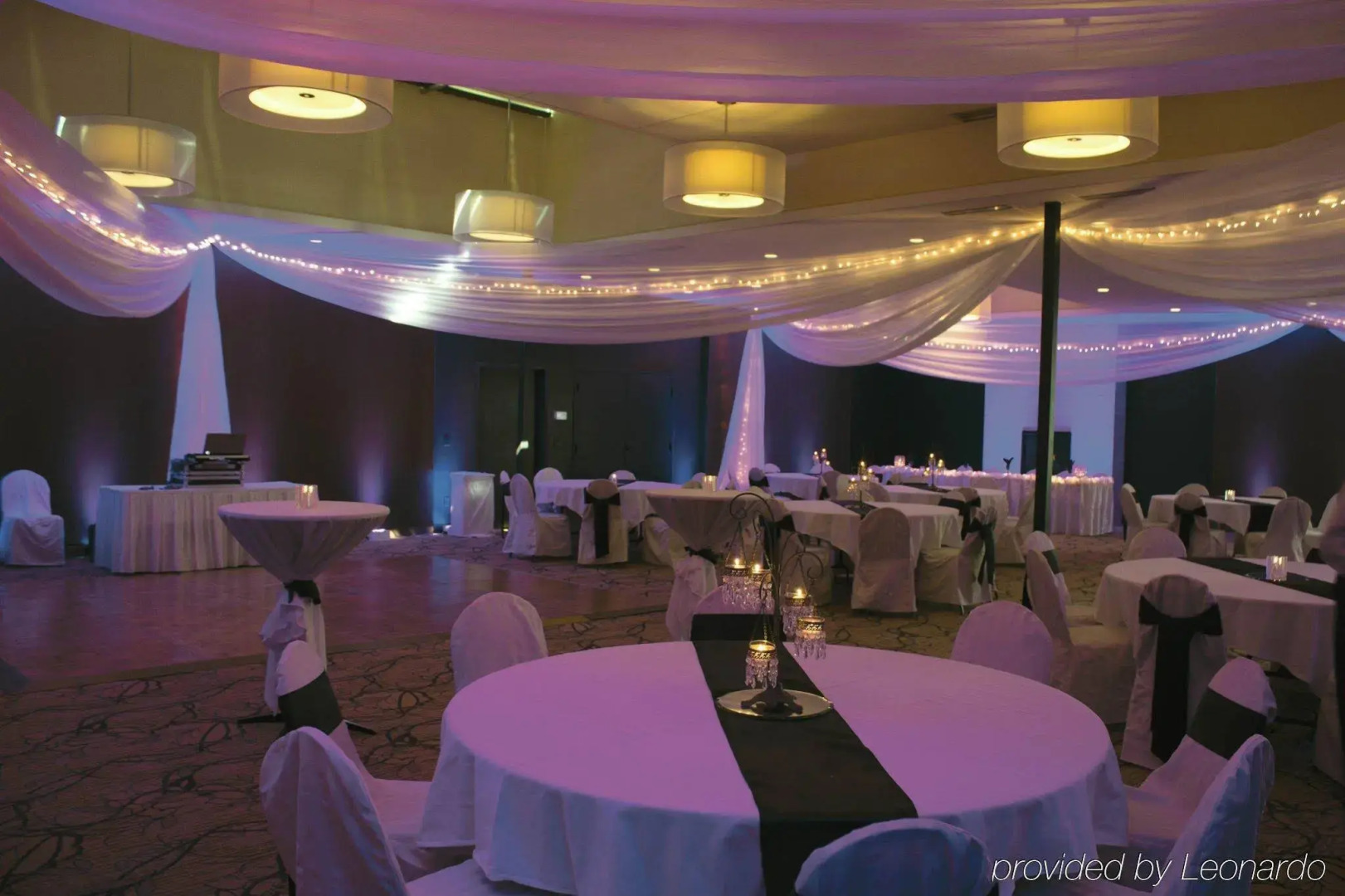 Delta Hotels by Marriott Minneapolis Northeast