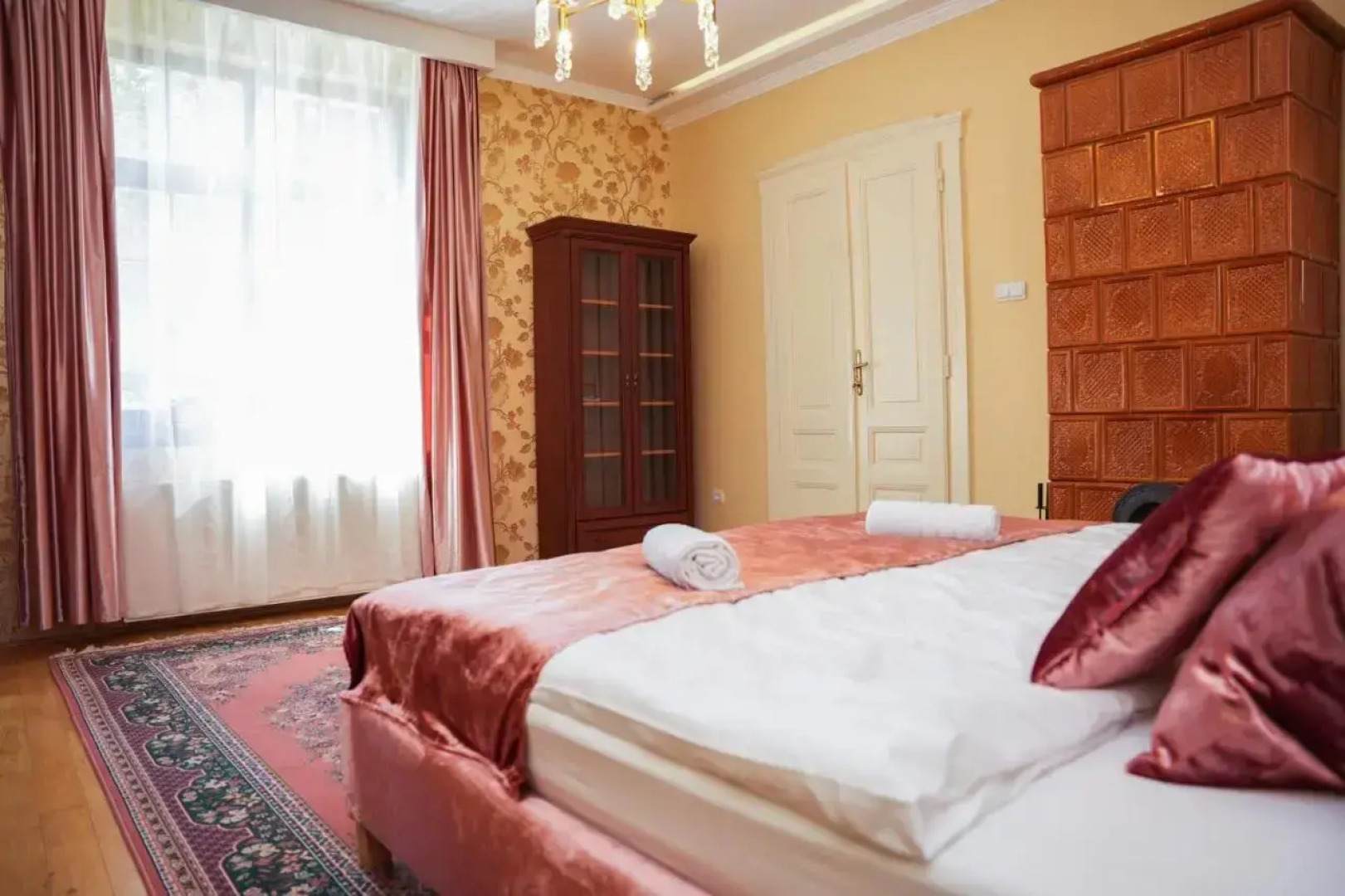 Varkert Deluxe Apartmanhaz