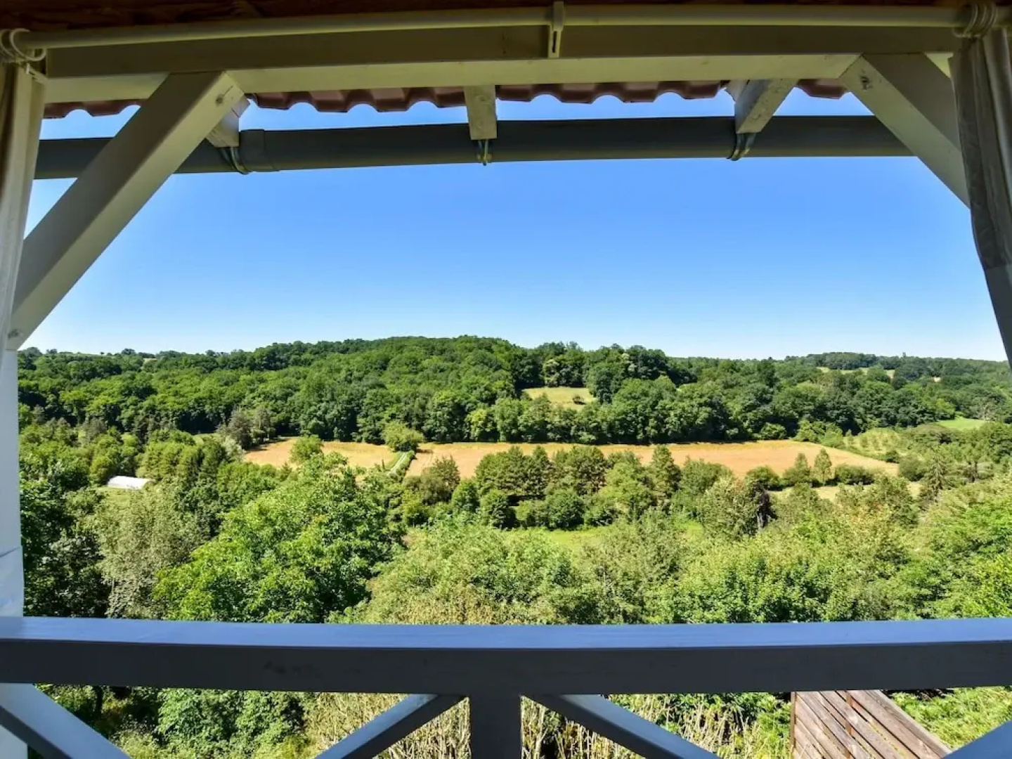 Renovated house with private swimming pool, close to Villefranche-du-Périgord.