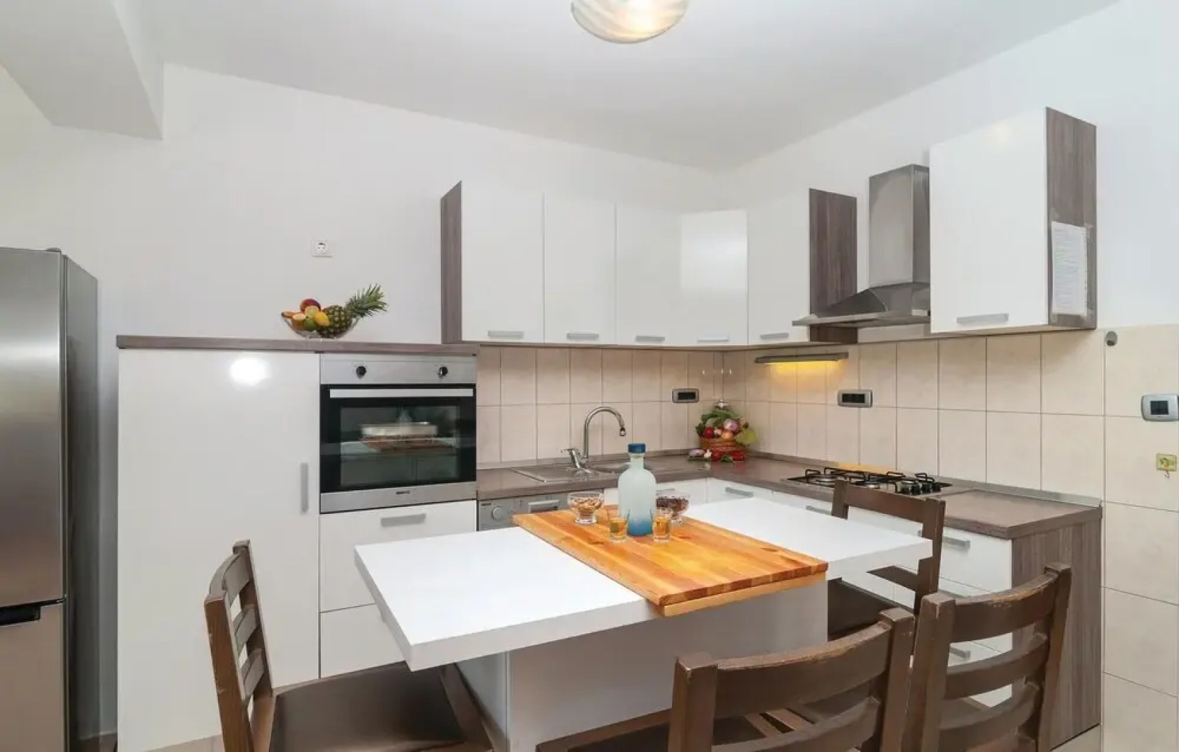 Awesome Home in Dugopolje With Wifi and 5 Bedrooms