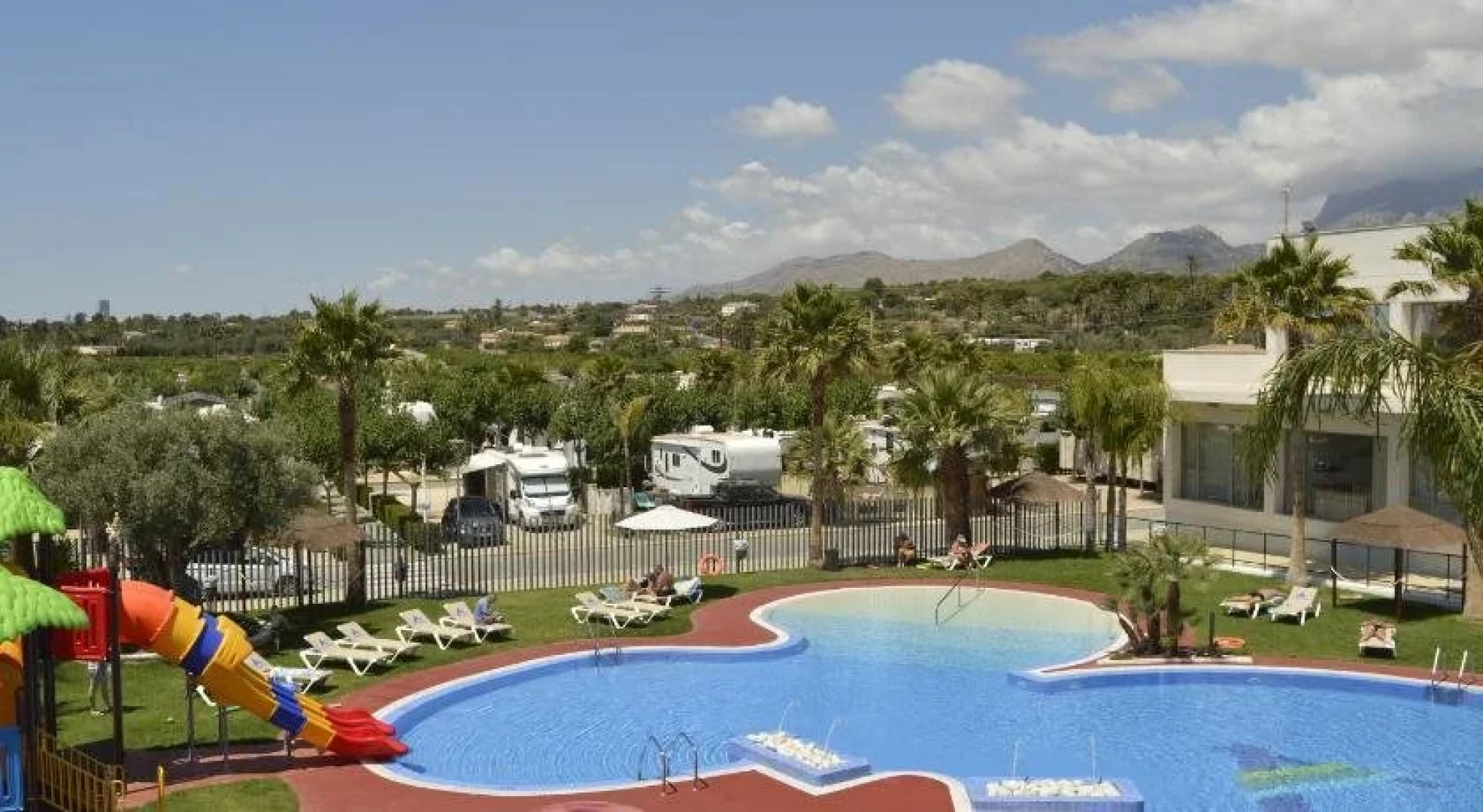 Resort Camping Almafrá