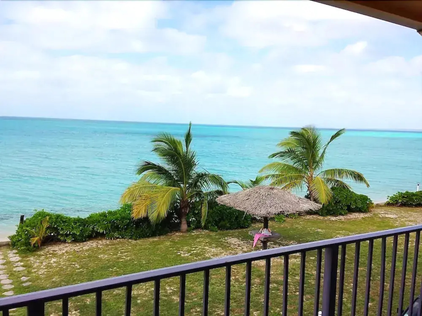 Ingraham's Beach Inn