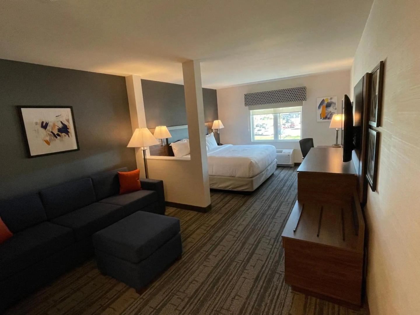Comfort Inn & Suites