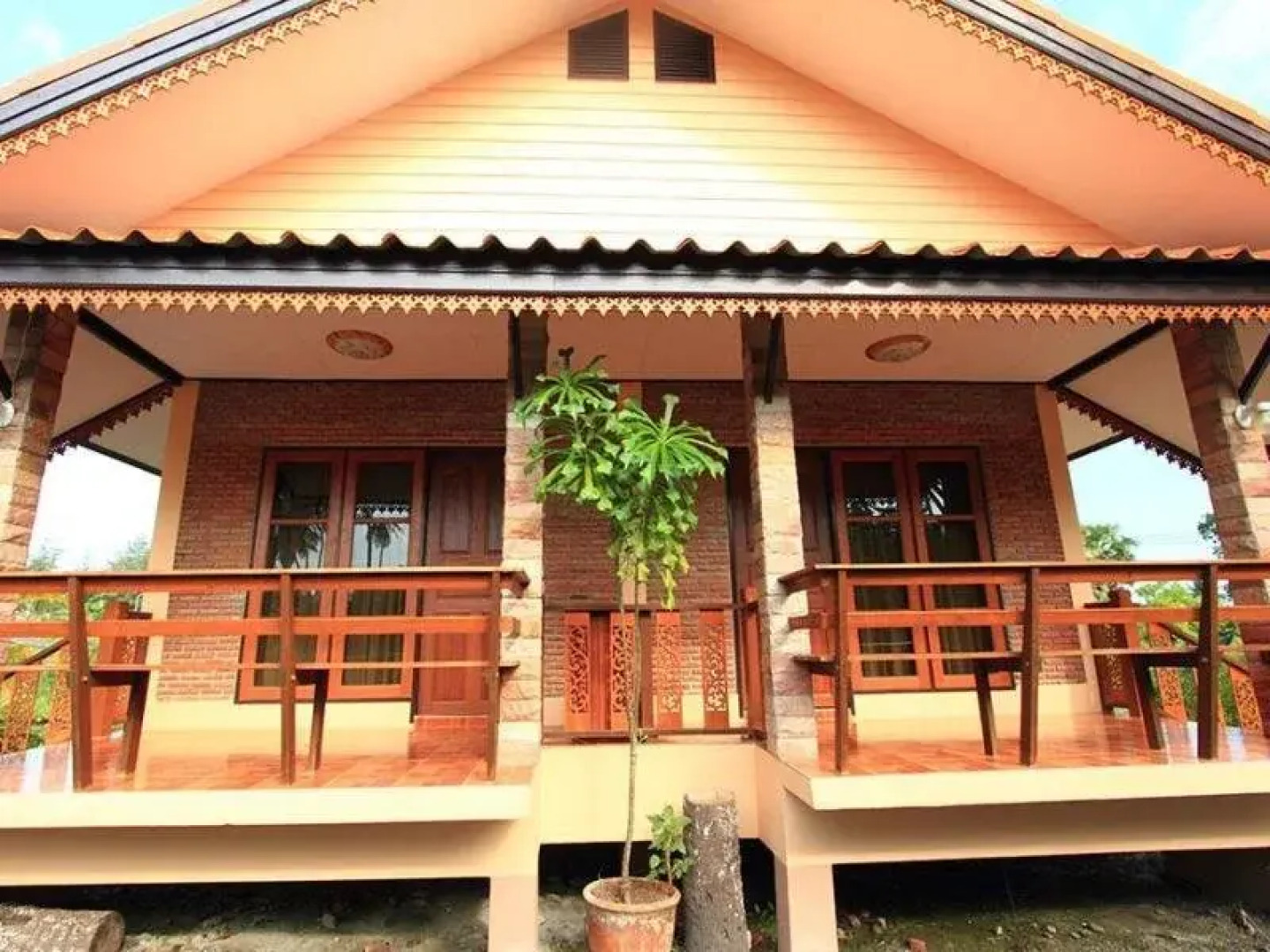 Baan Phum Kham Inn Resort